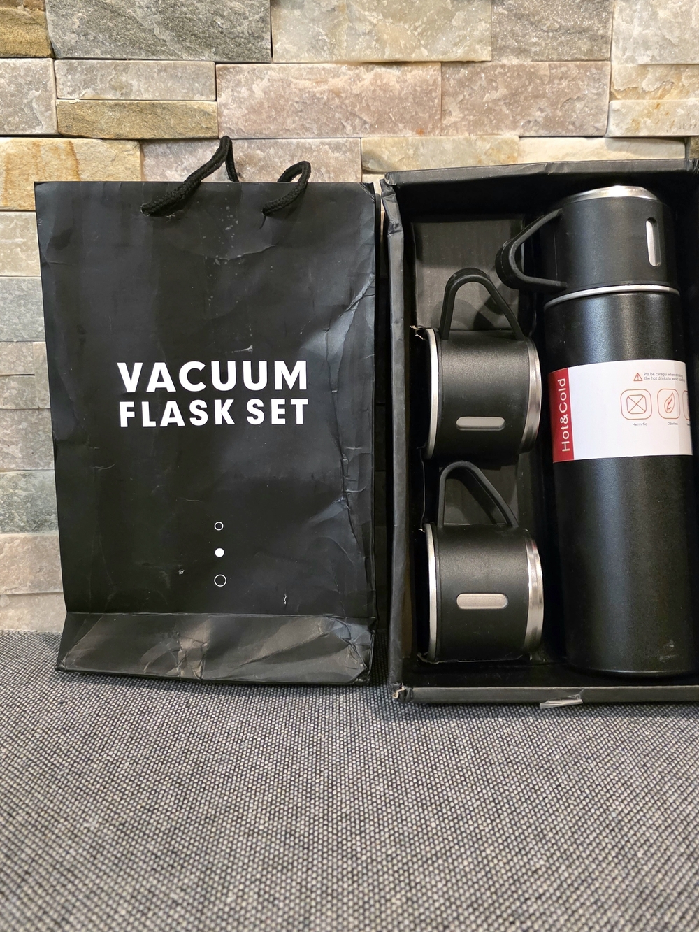 Amazon Black Vacuum Flask Set with Cups